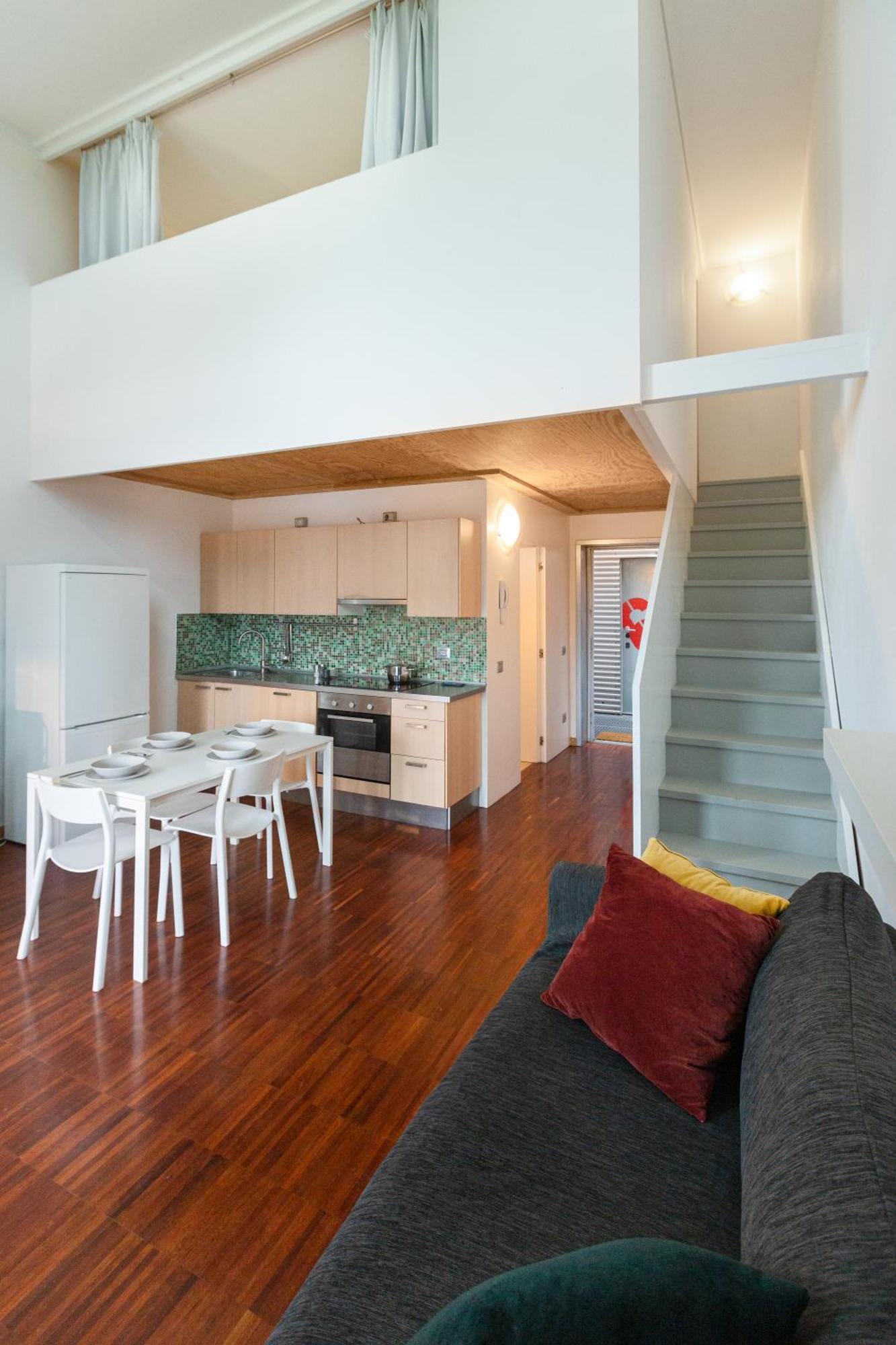 Ferienwohnung White And Brown Exclusive Loft With Terrace - Free Parking - M2 Station Mailand Exterior foto